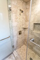 Hilo Beach House Inn