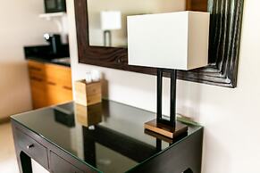 Hilo Beach House Inn