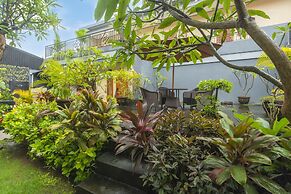 Liliy Guest House Legian