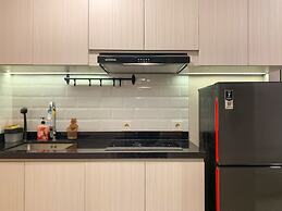 Best And Comfort Studio Tokyo Riverside Pik 2 Apartment