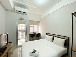 Chic And Cozy Studio Apartment At Transpark Juanda Bekasi