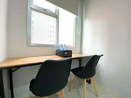 Chic And Cozy Studio Apartment At Transpark Juanda Bekasi