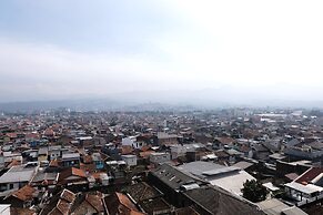 Cozy And Homey 1Br Apartment At Gateway Ahmad Yani Cicadas