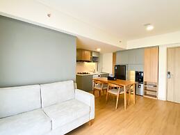 Comfort Living And Warm 3Br At Meikarta Apartment