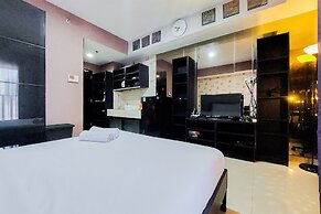 Simply Look Studio Room At 11St Floor Paramount Skyline Apartment