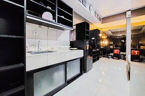 Simply Look Studio Room At 11St Floor Paramount Skyline Apartment