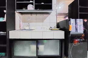 Simply Look Studio Room At 11St Floor Paramount Skyline Apartment