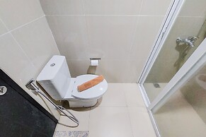 Simply Look Studio Room At 11St Floor Paramount Skyline Apartment