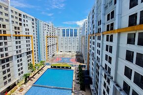 Simply Look Studio Room At 11St Floor Paramount Skyline Apartment