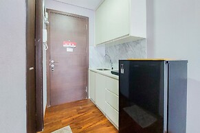 Good And Elegant Studio At Pacific Garden Apartment