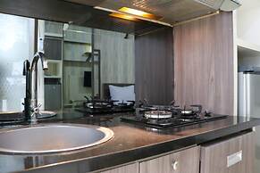 Cozy And Enjoy Studio Room At Green Pramuka City Apartment