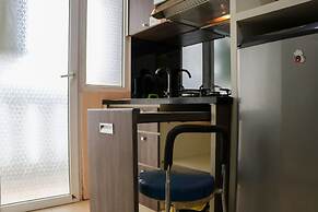 Cozy And Enjoy Studio Room At Green Pramuka City Apartment