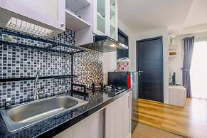 Comfort And Nice 2Br At Belmont Residence Puri Apartment