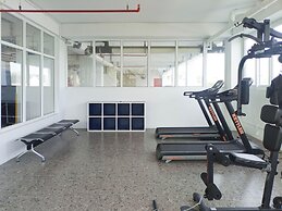 Tranquil And Comfort Studio At De Prima Apartment