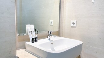 Best Comfy Studio At Gold Coast Apartment