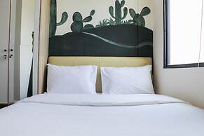 Tranquil And Minimalist Studio At Osaka Riverview Pik 2 Apartment