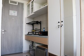 Tranquil And Minimalist Studio At Osaka Riverview Pik 2 Apartment