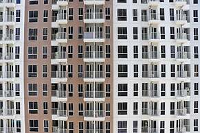 Modern Studio Room At Tokyo Riverside Pik 2 Apartment