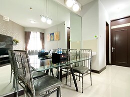 Homey 2Br Apartment Crown Court Executive Condominium