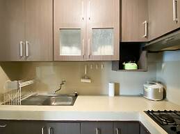 Homey 2Br Apartment Crown Court Executive Condominium