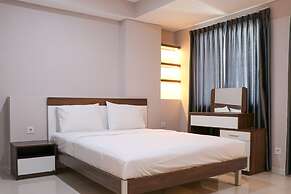 Cozy Stay Studio At 27Th Floor Daan Mogot City Apartment