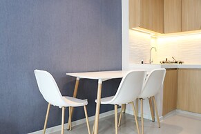 Cozy Stay Studio At 27Th Floor Daan Mogot City Apartment