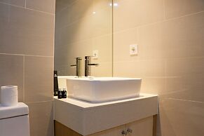 Cozy Stay Studio At 27Th Floor Daan Mogot City Apartment