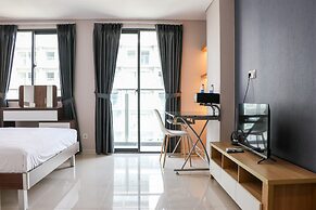 Cozy Stay Studio At 27Th Floor Daan Mogot City Apartment