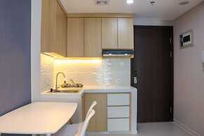 Cozy Stay Studio At 27Th Floor Daan Mogot City Apartment