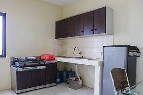 Elegant And Homey 2Br Puri Garden Apartment