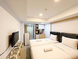 Homey And Cozy Studio At De Prima Apartment