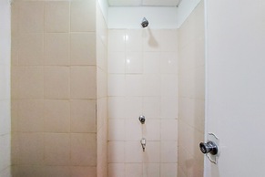 Homey And Tidy Studio Serpong Greenview Apartment