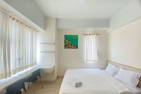 Homey And Cozy Stay Studio Margonda Residence 3 Apartment