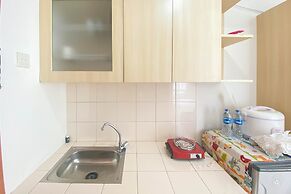 Homey And Cozy Stay Studio Margonda Residence 3 Apartment