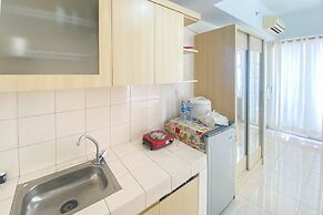 Homey And Cozy Stay Studio Margonda Residence 3 Apartment