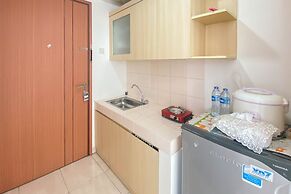 Homey And Cozy Stay Studio Margonda Residence 3 Apartment