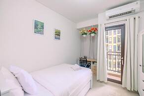 Minimalist And Cozy Studio (No Kitchen) Transpark Cibubur Apartment