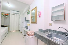 Minimalist And Cozy Studio (No Kitchen) Transpark Cibubur Apartment