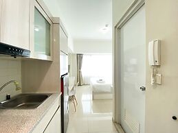 Restful And Simply Studio Springlake Summarecon Bekasi Apartment