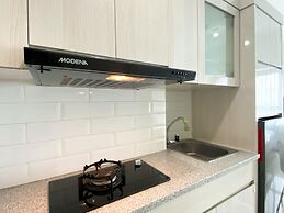 Restful And Simply Studio Springlake Summarecon Bekasi Apartment