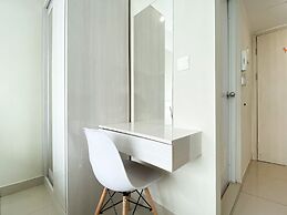 Restful And Simply Studio Springlake Summarecon Bekasi Apartment