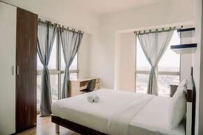 Comfort And Modern Look 2Br Apartment M-Town Signature