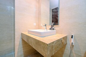 Modern Look And Comfy 2Br At Menteng Park Apartment