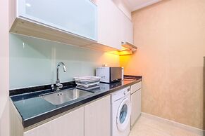 Modern Look And Comfy 2Br At Menteng Park Apartment