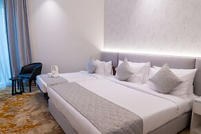 eStay Hotel