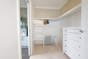 Charming 6 BRM Villa in Melbourne East