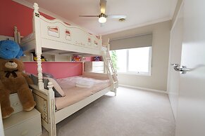 Charming 6 BRM Villa in Melbourne East