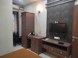 Hotel Holiday Palace