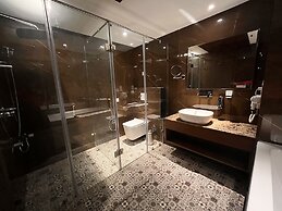 WelcomHeritage Grand Srinagar