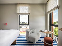 The StandardX, Melbourne